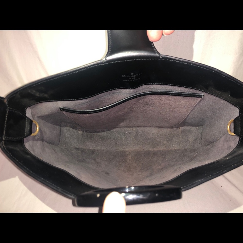 Louis Vuitton purse - Picture 2 of 3